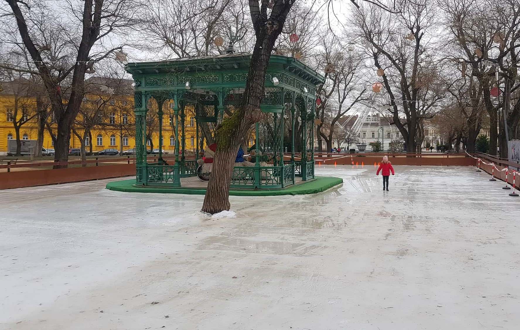 A meleg miatt olvad a jég - bezárt a Kori Liget