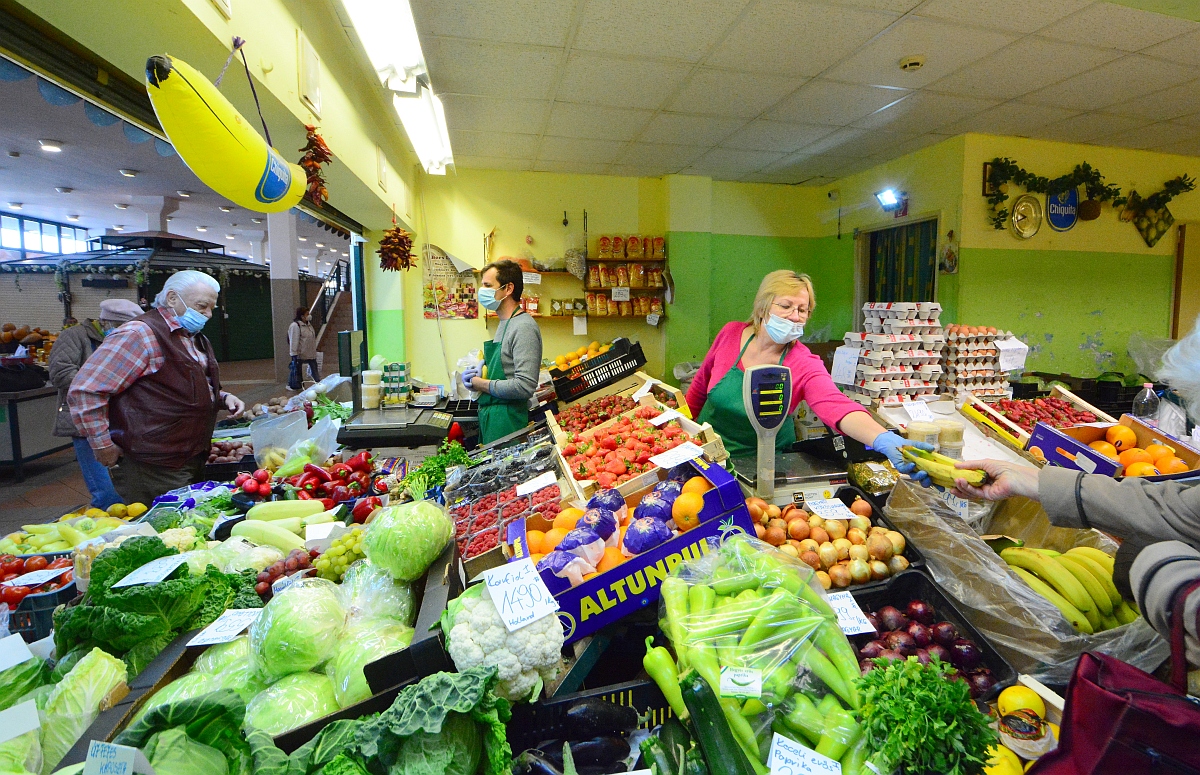 Vásárlási idősávot javasolnak az idősek védelmére a Városi Piacon