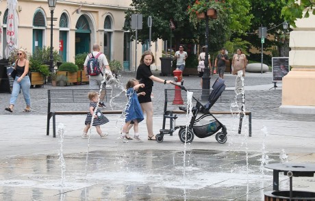 Nem alkalmasak fürdésre a belvárosi szökőkutak!